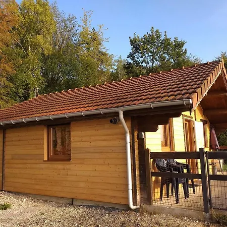 Des Grands Pres بيت للعطل *